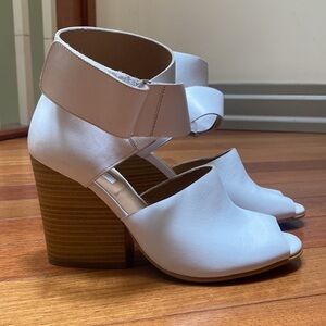 Topshop Block Heel ROMANCE